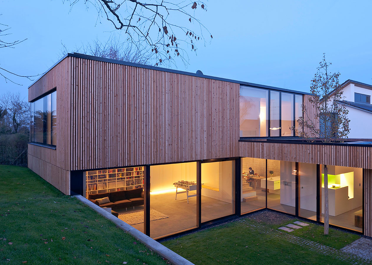 Architekturfotografie: Wohnhaus mit Holzfassade, Nürtingen